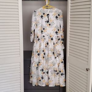 Flowery girls dress